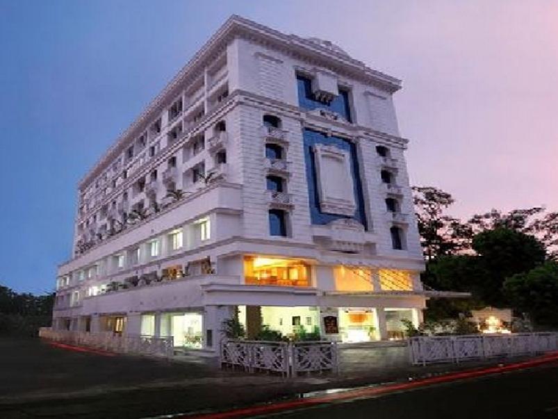 Hotel Airlink Castle Nedumbassery Dış mekan fotoğraf